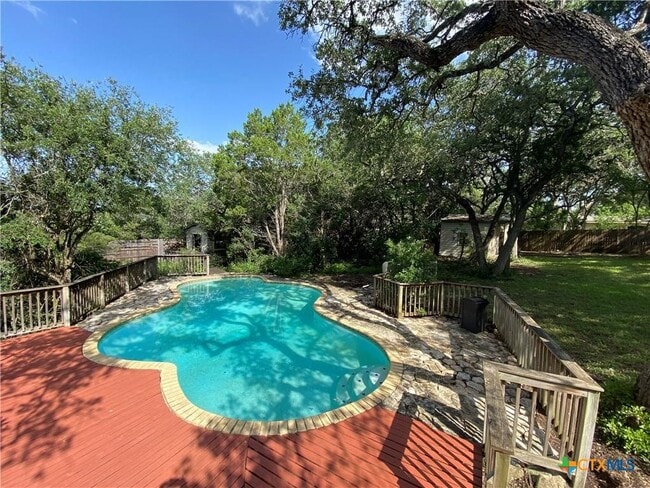 Photo - 920 Encino Dr