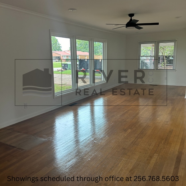 Photo - 909 Tyler Ave