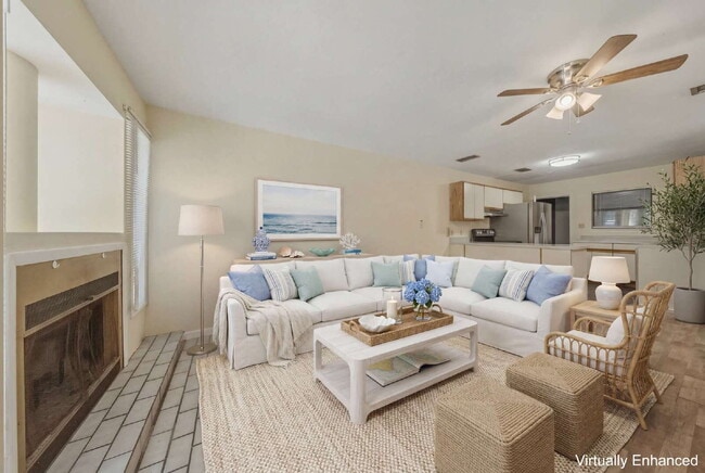 Photo - Spacious 2 bedroom townhouse with an additional loft located near TCC! Unit 3