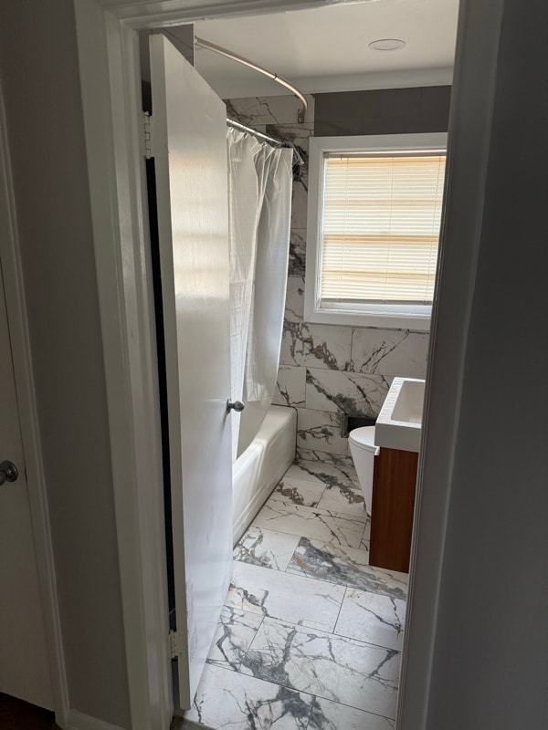 Photo - 153 Oakcliff Ct NW