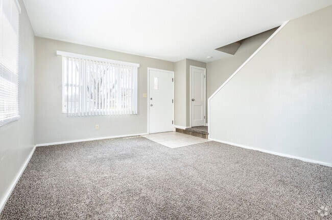 Interior Photo - Eagle Point Townhomes