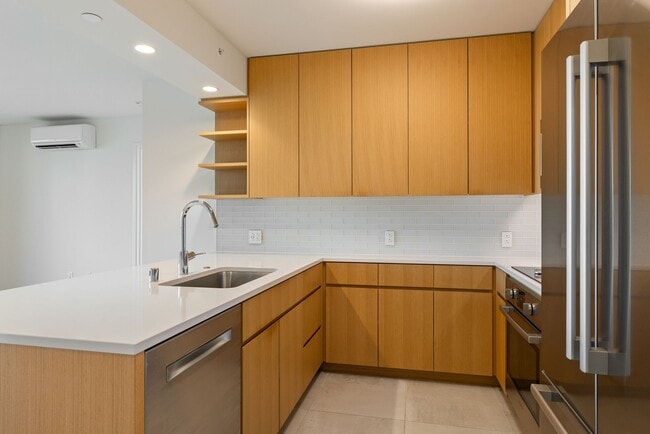 Photo - Sky Ala Moana West #1508 - Live in the heart of Honolulu! Unit 1508