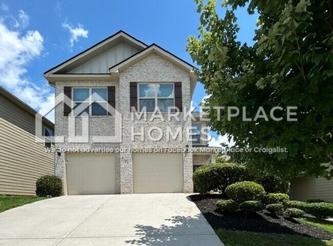 Building Photo - 6121 Hickory Ln Dr