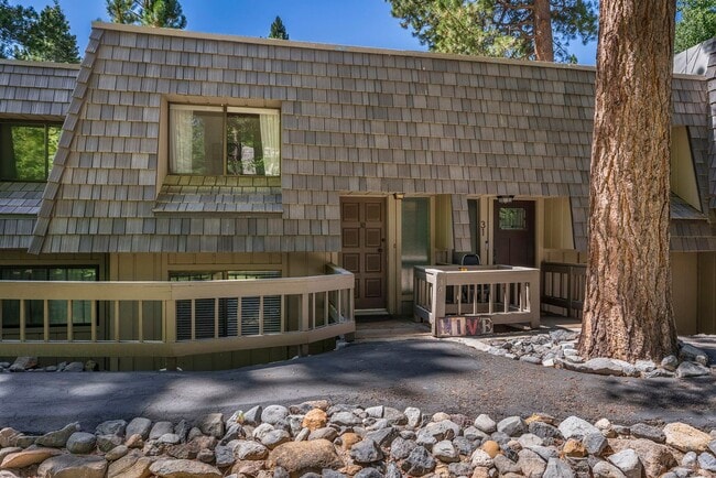 Photo - Incline Village: Condo - 3 Bedrooms, 2 Full Bathrooms, 1 Car Garage, Low Elevation, Centrally Loc...