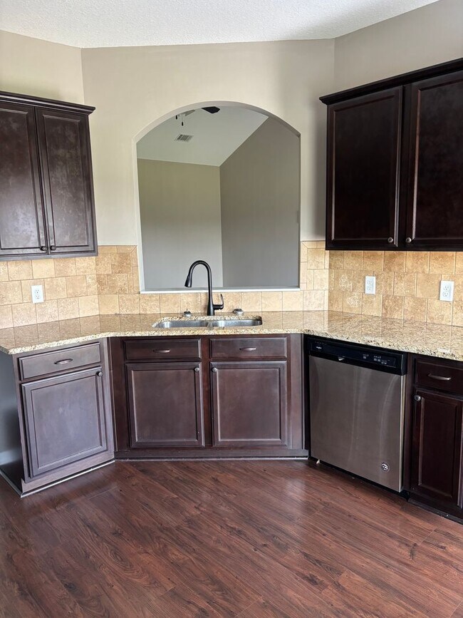 Photo - FOR RENT