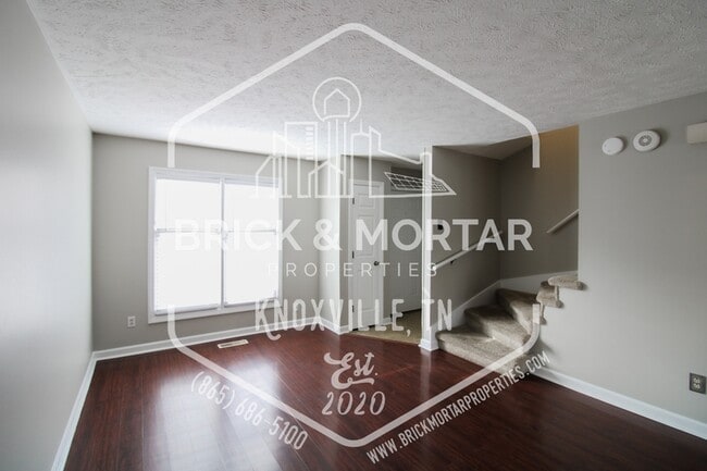 Photo - 4007 Heather Ct NW