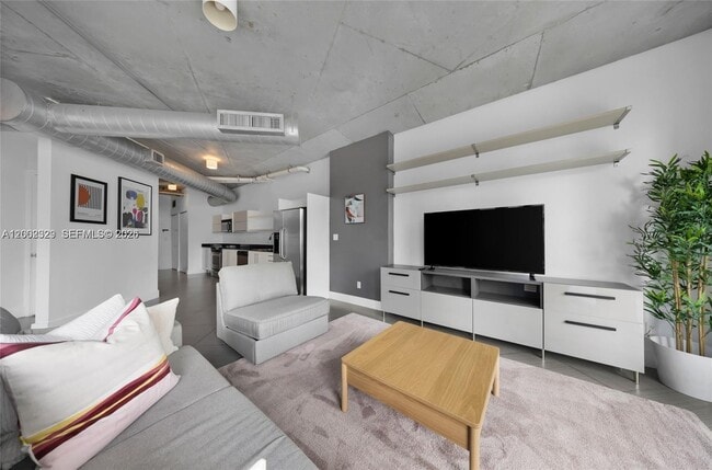 Photo - 690 SW 1st Ct Unit 702