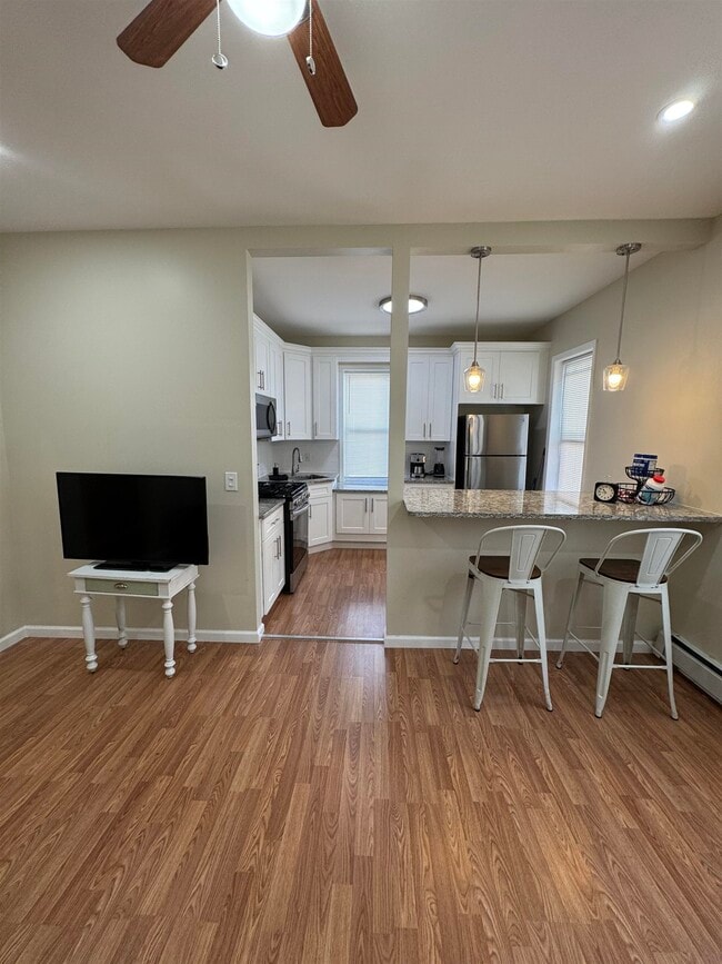 Photo - 523 Grand Ave Unit 1R