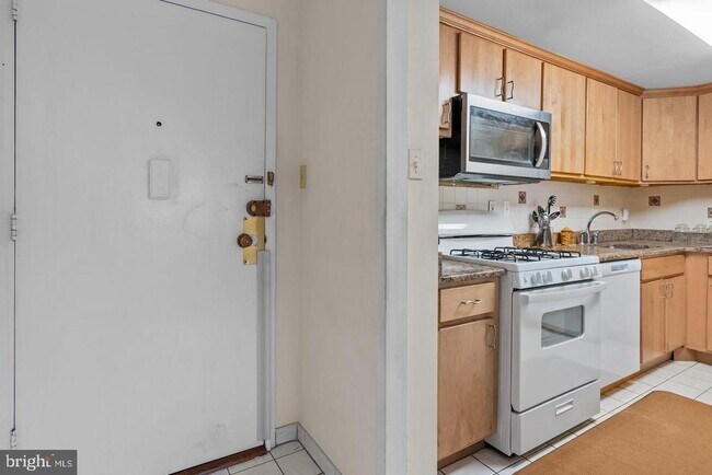 Photo - 100 West Ave Unit 103-S