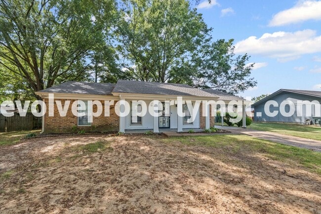 Photo - 379 Easonwood Ave