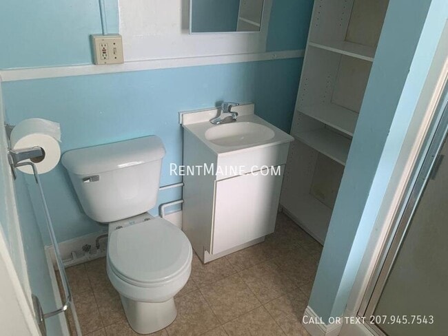 Photo - 198 Center St Unit 4