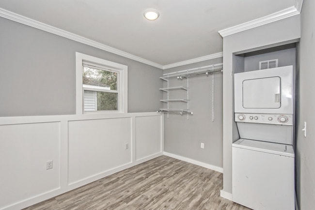 Photo - 1102 N Hillside Dr