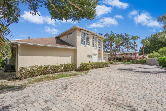 Photo - 479 Tequesta Dr