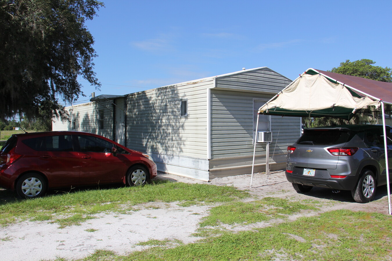 Unit #4 - 5584 Lake Buffum Rd House