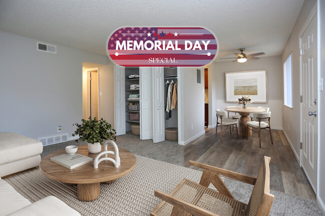 2 habitaciones, 1 baño - Sala de estar - Sage Creek Apartments