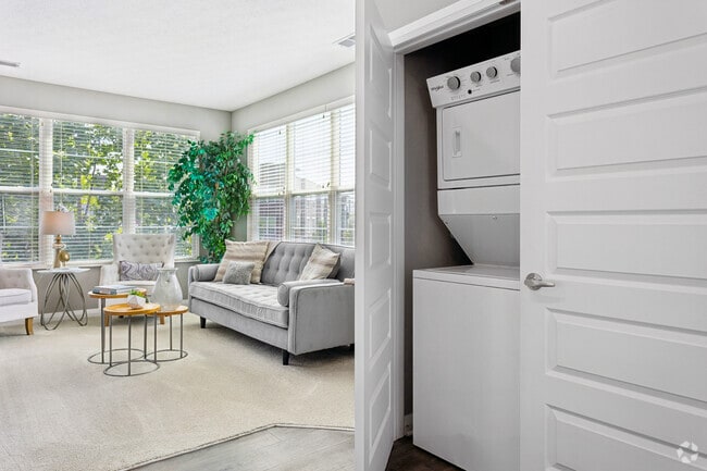 Jack 2BR, 2BA - 1,290SF - Laundry