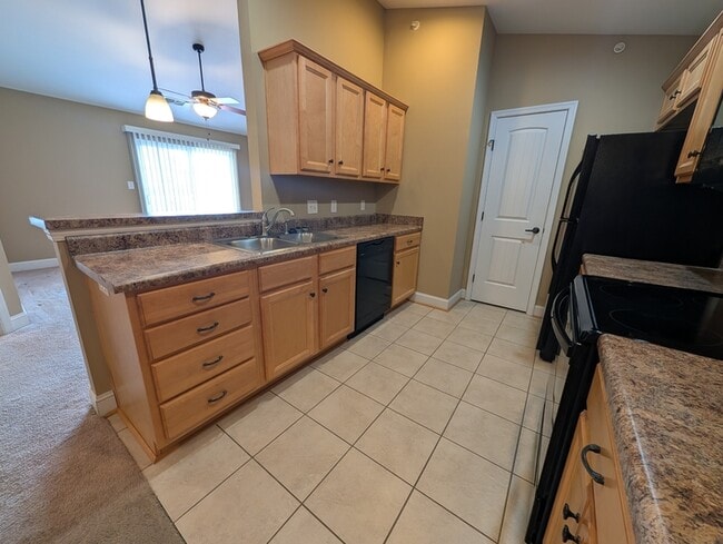 Photo - 102 Capstone Dr