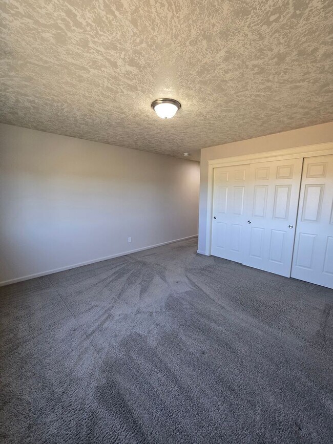 Photo - Cat Pet Friendly 3 Bed / 2.5 Bath Home Near I-5 in Albany, OR