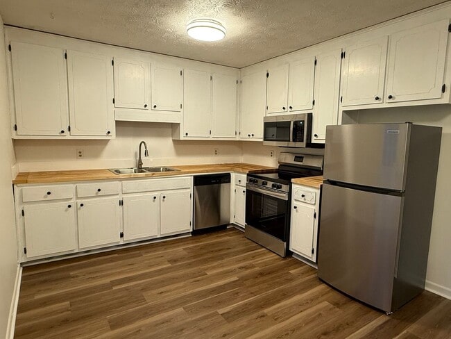 Photo - Fowler Drive Unidad 365