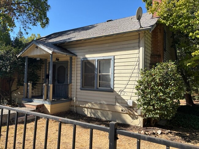 Building Photo - 2892 Coloma St Rental