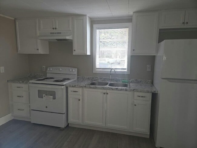 Photo - 774 Kernodle Ln