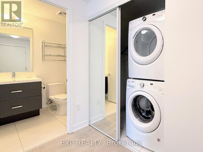 Photo - 50 Wellesley St E Unité 505