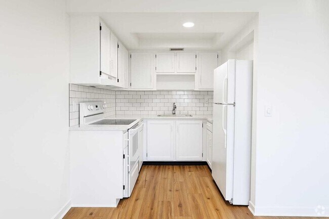 Building Photo - 227 Castlewood Dr Rental