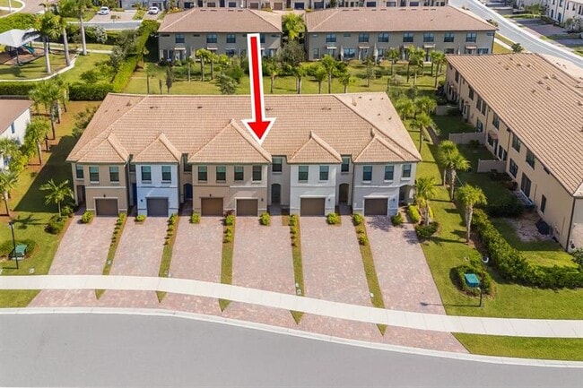 Photo - 4828 Chantilly Rd