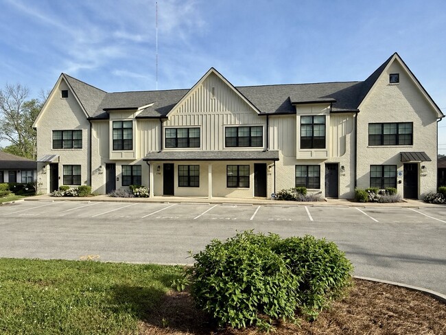 Building Photo - 2739 Jersey Ave