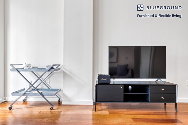 Photo - 101 Canal St Unidad FL5-ID563