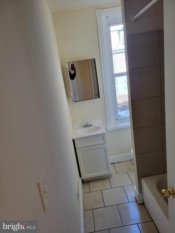 Photo - 5003 Tacoma St