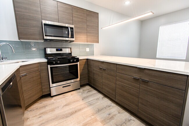 Photo - 5302 N Magnolia Ave Unit 1N