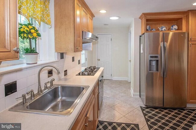 Photo - 412 Grange Rd