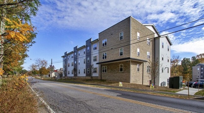 Building Photo - Union at Crescent Rental