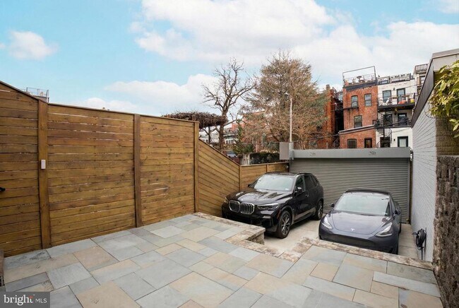 Photo - 1816 Belmont Rd NW