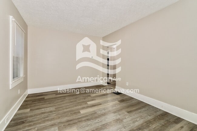 Photo - 403 S 38th St