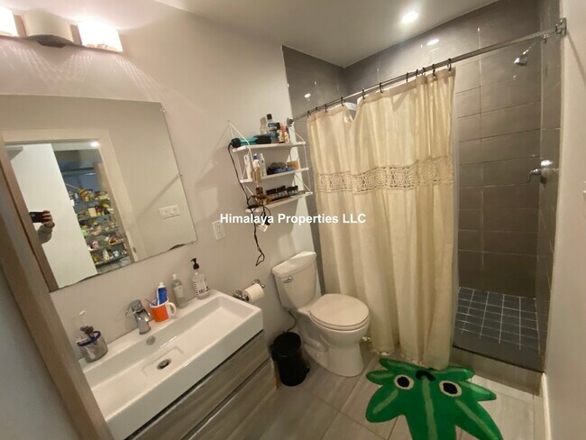 Photo - 407 Dudley St Unit 1