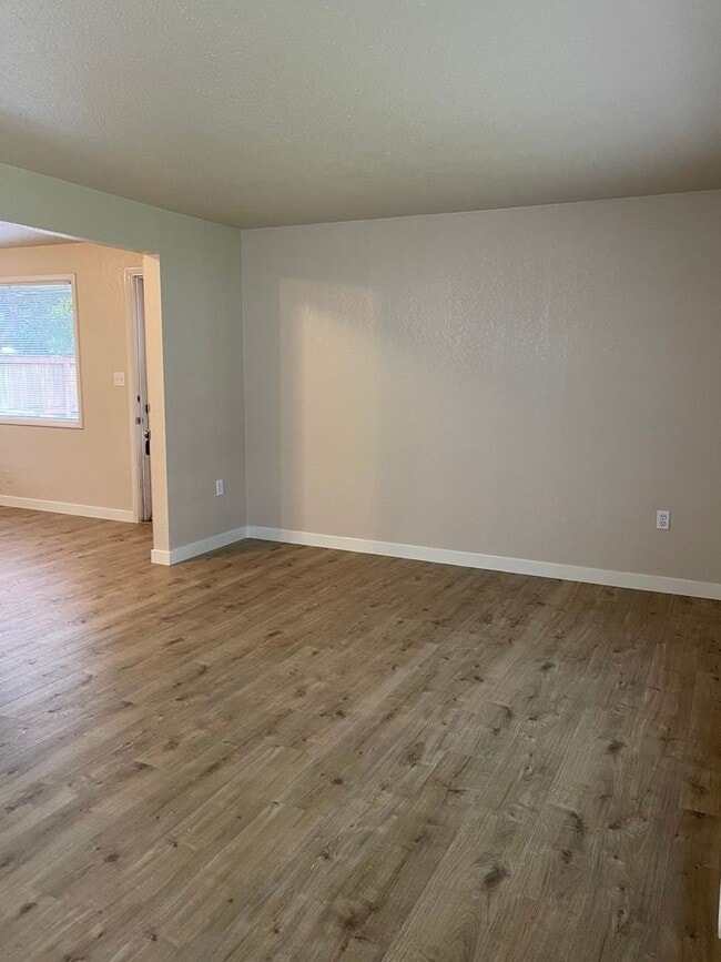 Photo - 2 Bdrm, 1 bath, 832sf home in Spanaway