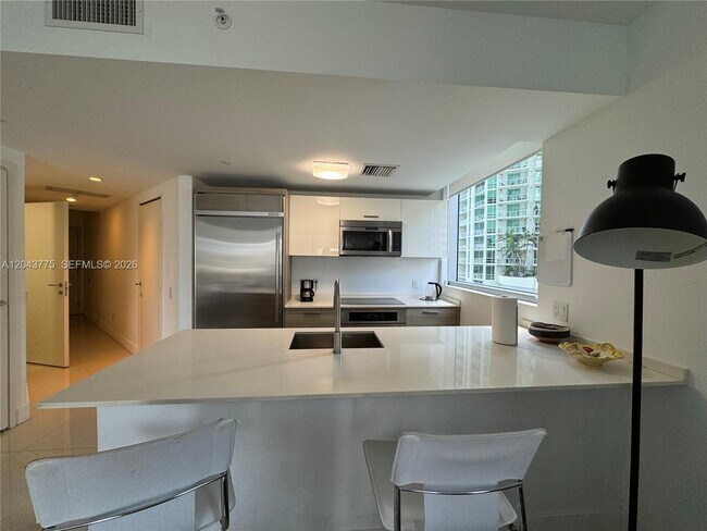 Photo - 1300 Brickell Bay Dr Unit 901