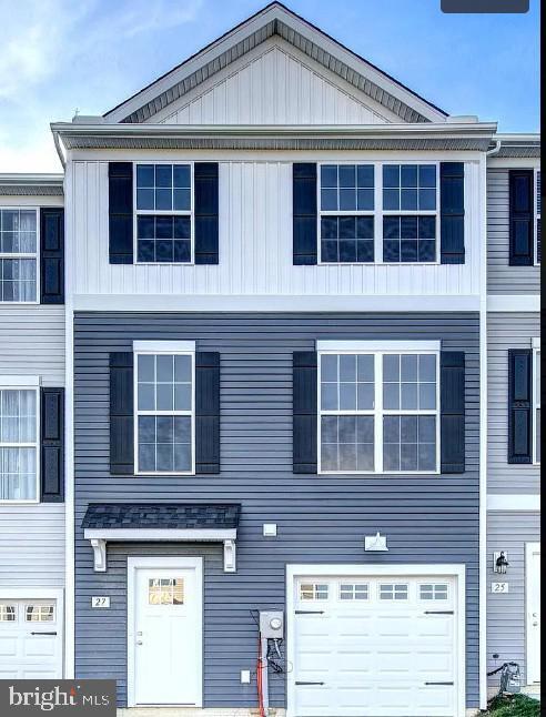 Building Photo - 519 Abigail Ave