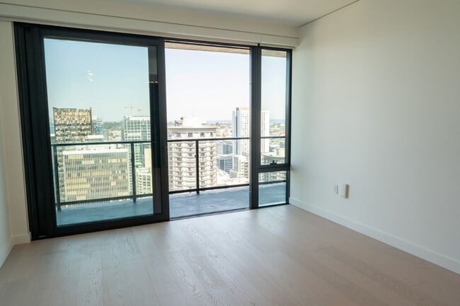 Photo - 2Bd/2Ba Seattle Condo Unit 4403