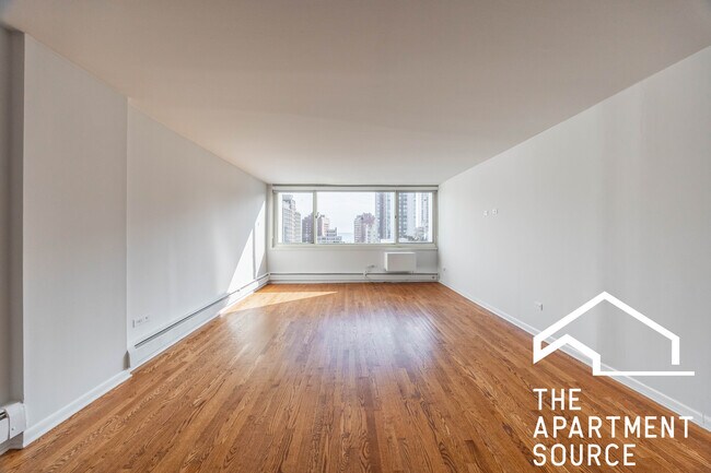 Photo - 1344 N Dearborn St Unit 17G