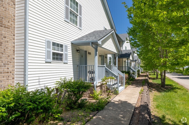 Large Townhome Exterior 220 Lois lane
