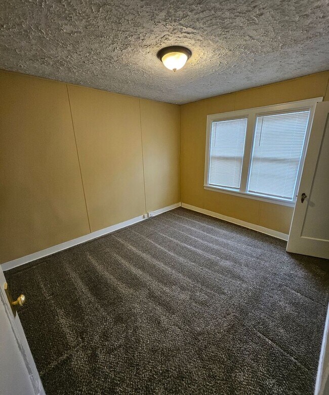 Photo - 3 Bedroom 2 Bathroom in Kansas City MO $1,400.00