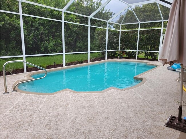 Photo - 6826 Winslow St