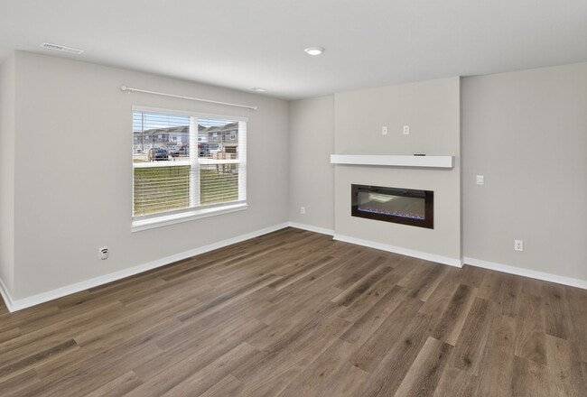 Photo - MODERN COMFORT!! 3 Bedroom, 3 Bathroom Townhome in Urbandale!