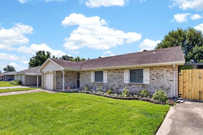 5316 Loring Dr
