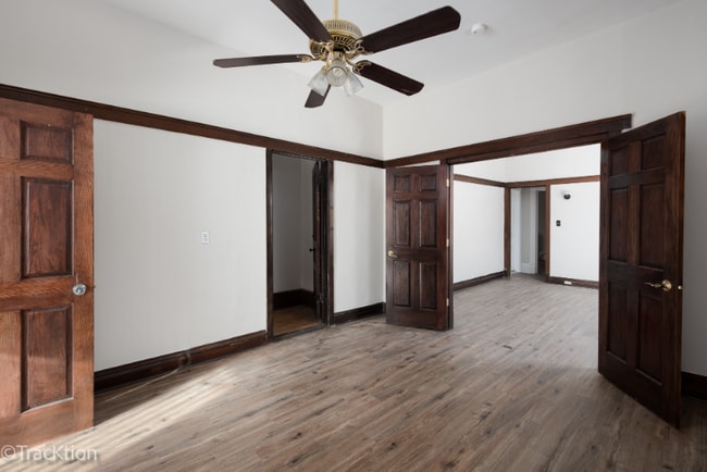 Photo - 6733 31st St