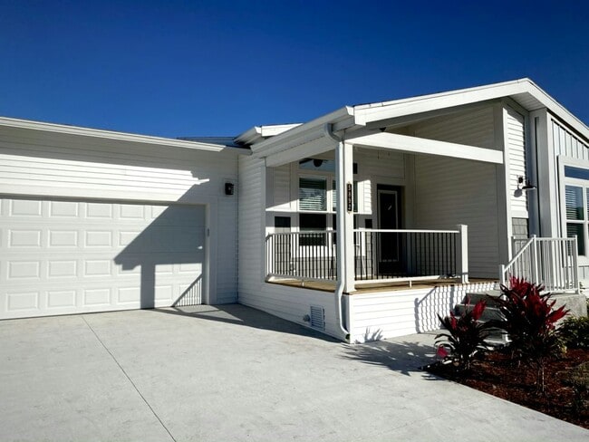 Photo - 5892 Mora Pl