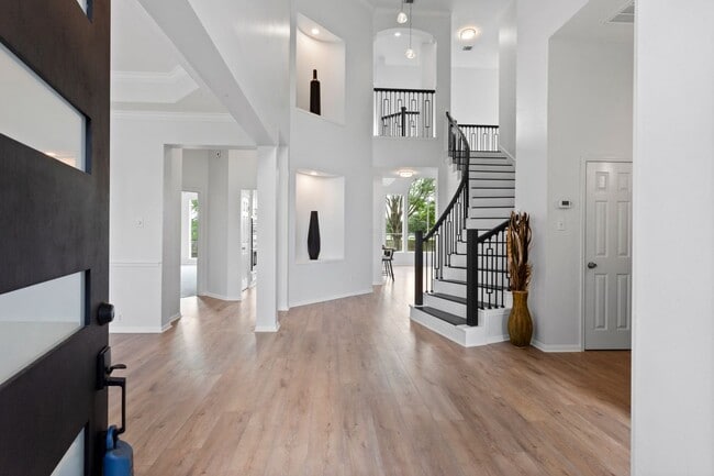 Photo - 2855 Everett Dr